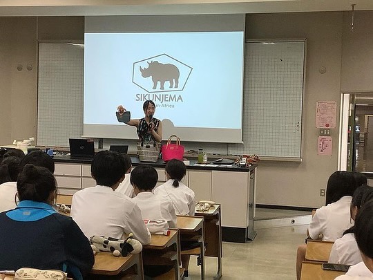 横浜商業高校にて講演をしました!page-visual 横浜商業高校にて講演をしました!ビジュアル