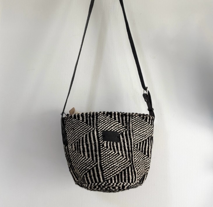 2026年新作! トラディショナル柄バッグ!page-visual 2026年新作! トラディショナル柄バッグ!ビジュアル